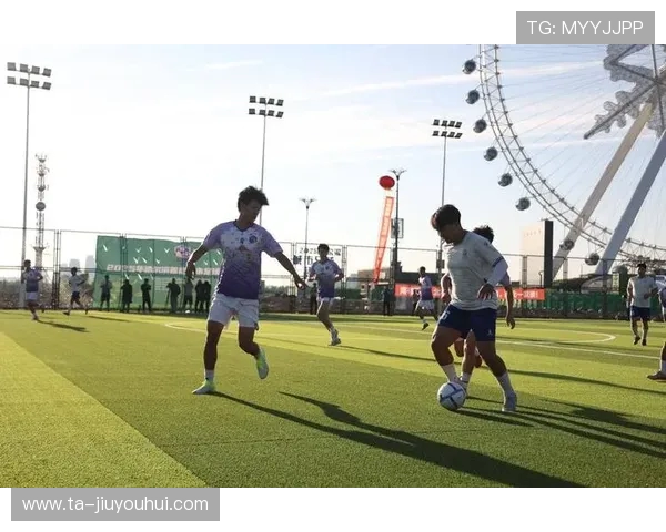 哈铁道足球赛激情开踢 球迷齐聚一堂见证绿茵风采